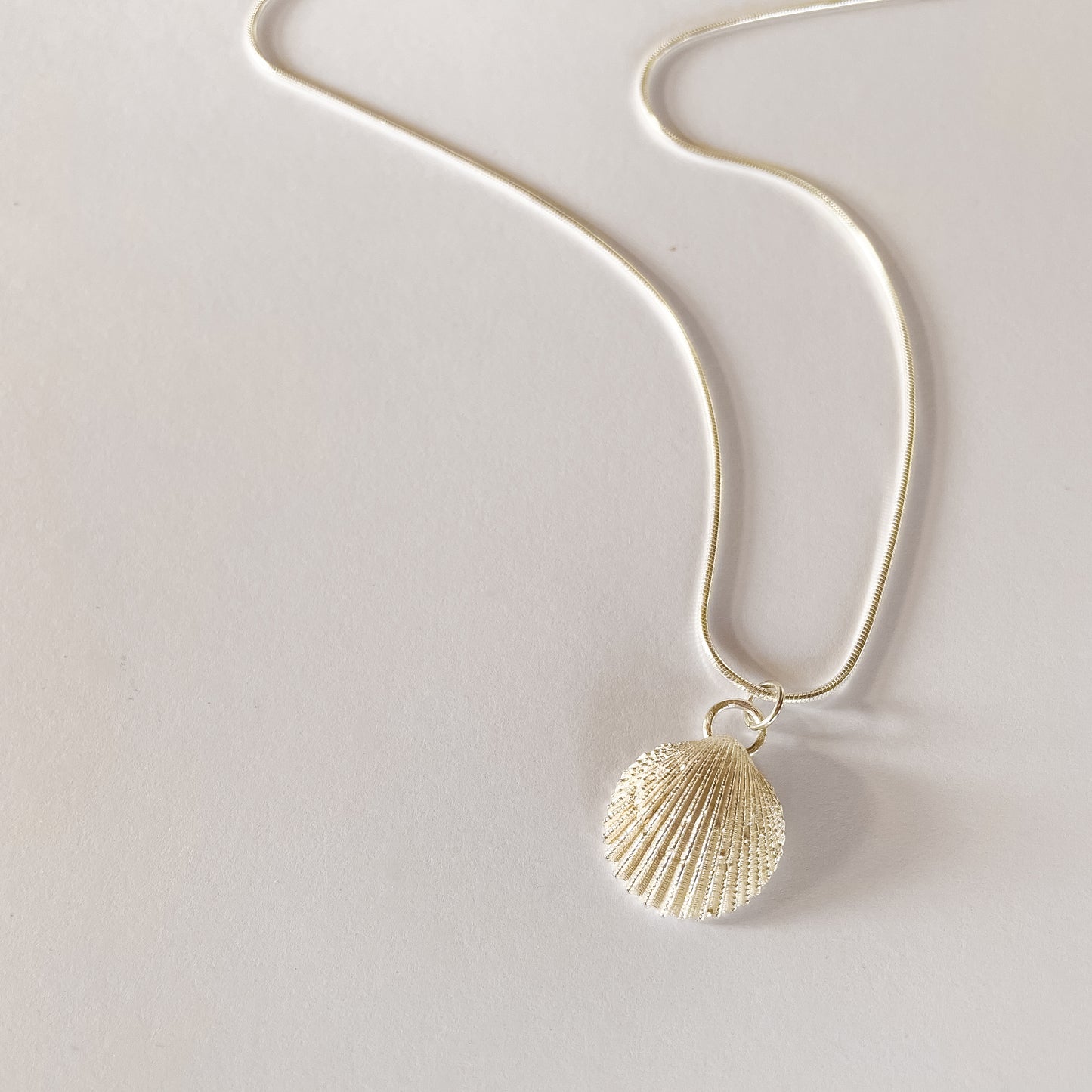 Livi Sea Shell necklace