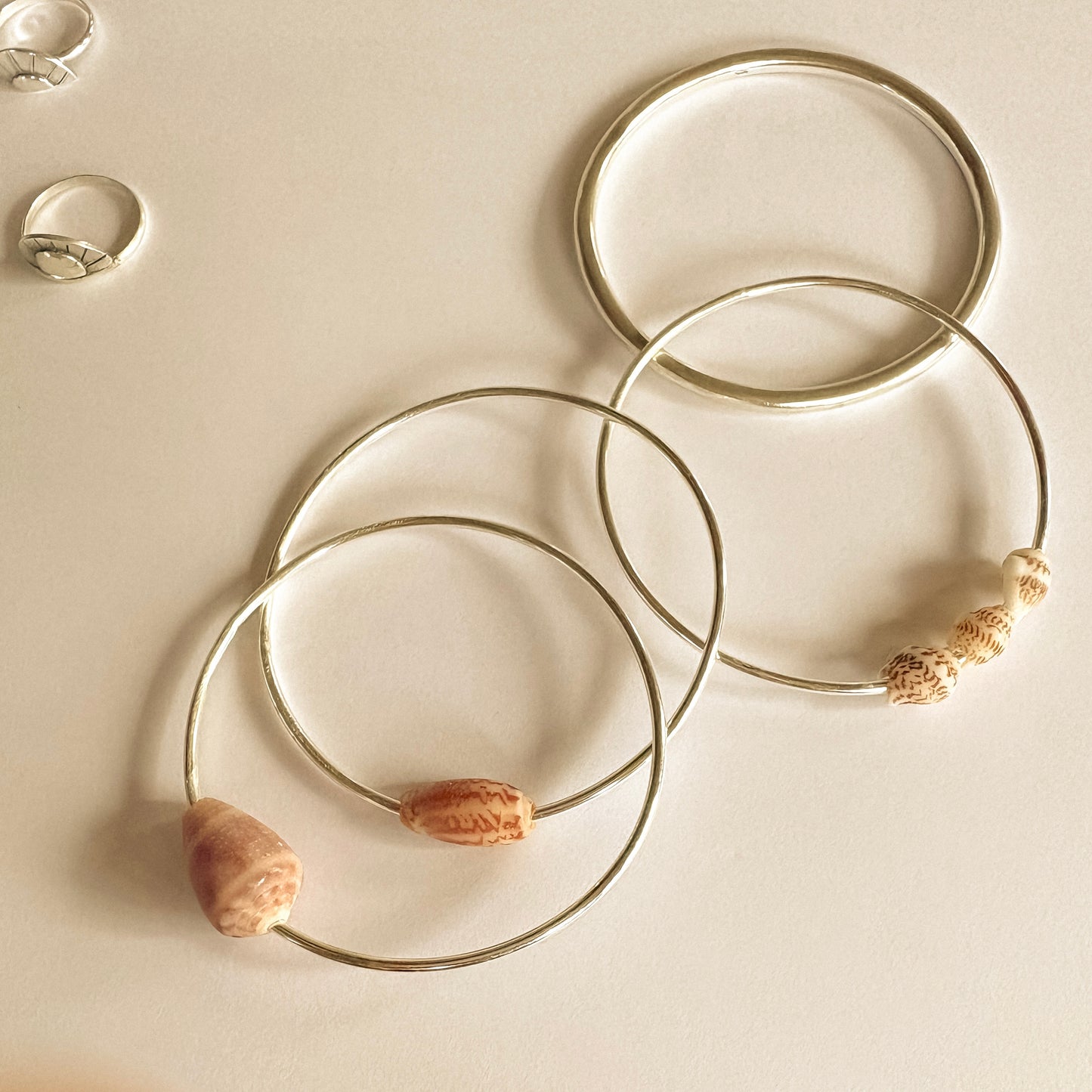 Shell Silver Bangle