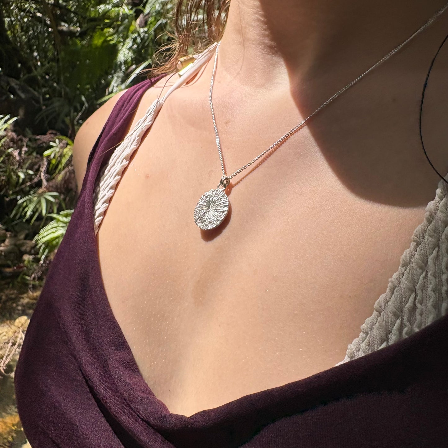 coral+textrue+necklace+silver