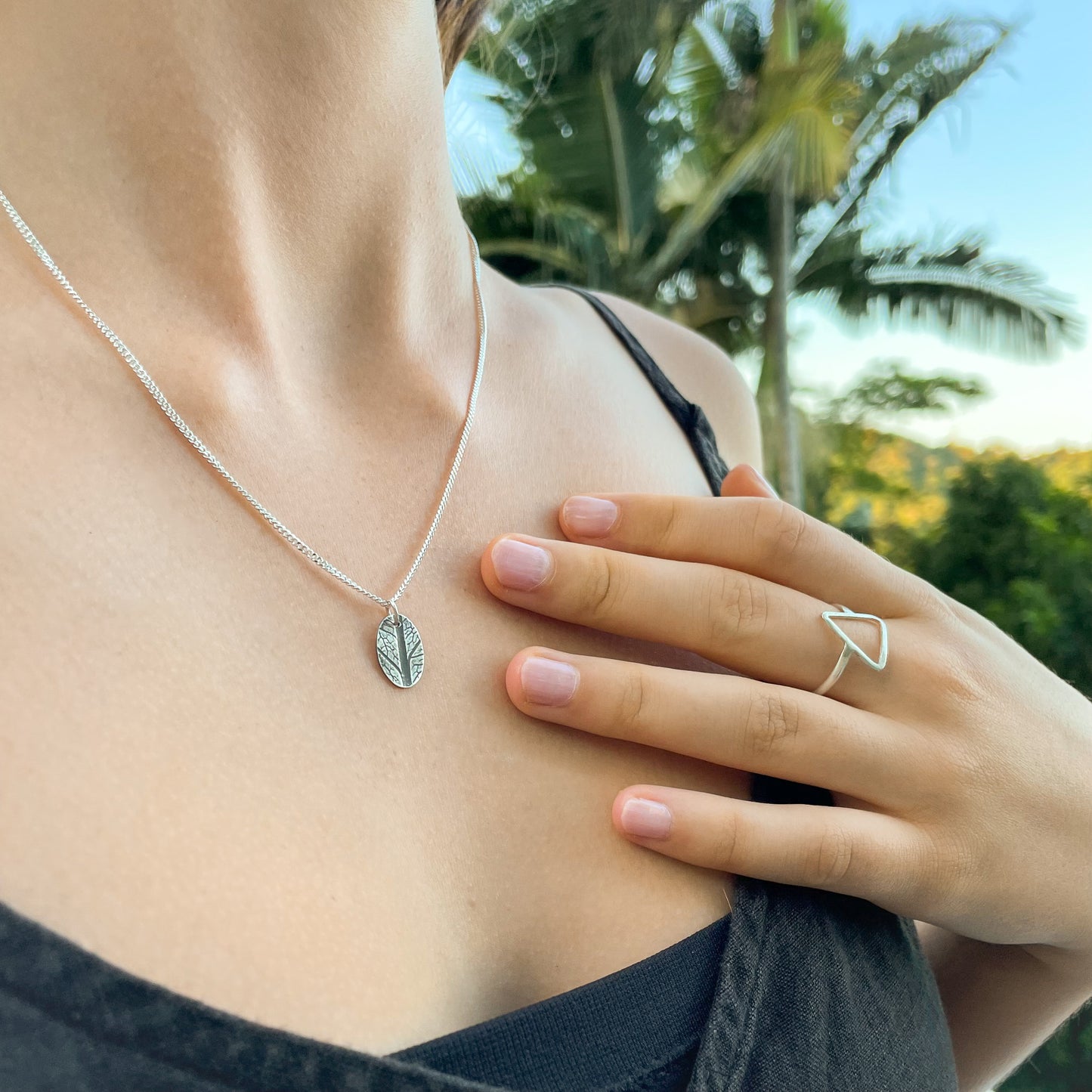 Earthlines necklace