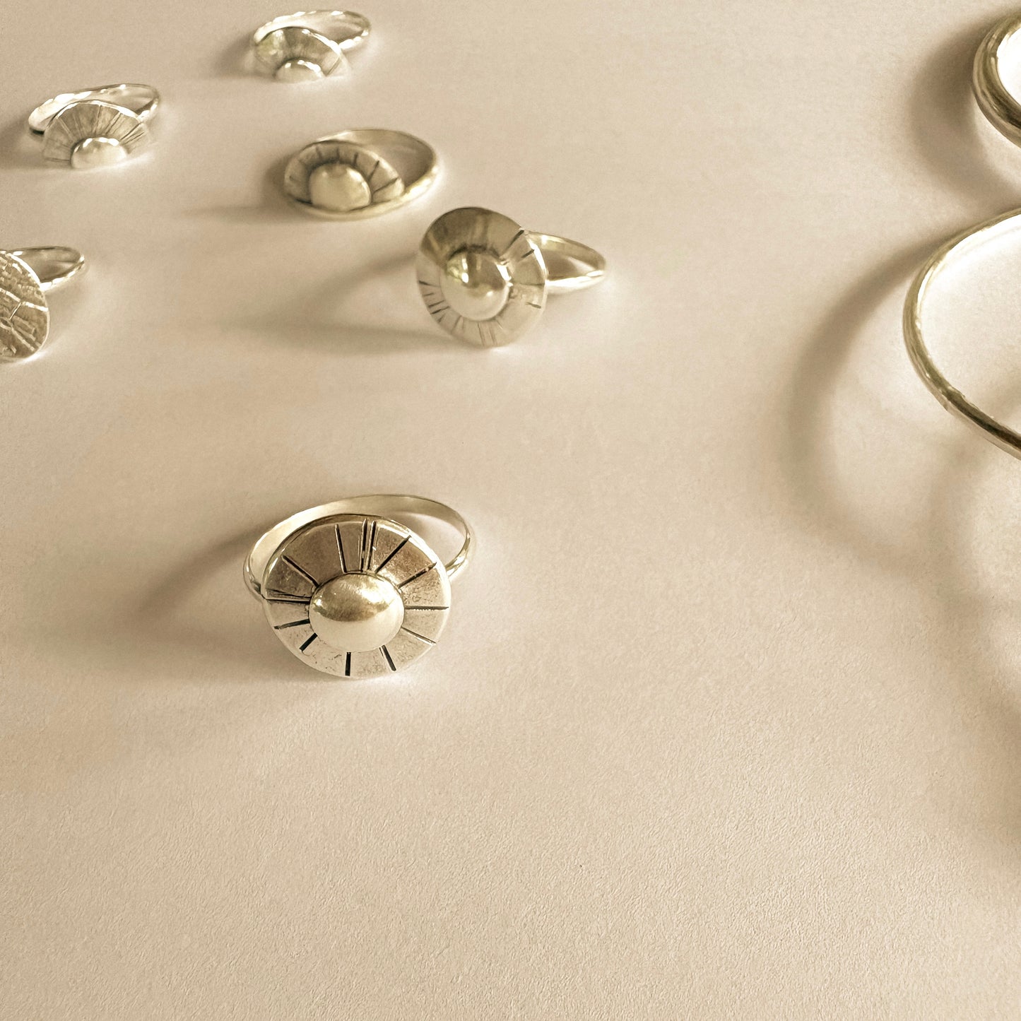Sunrise ring