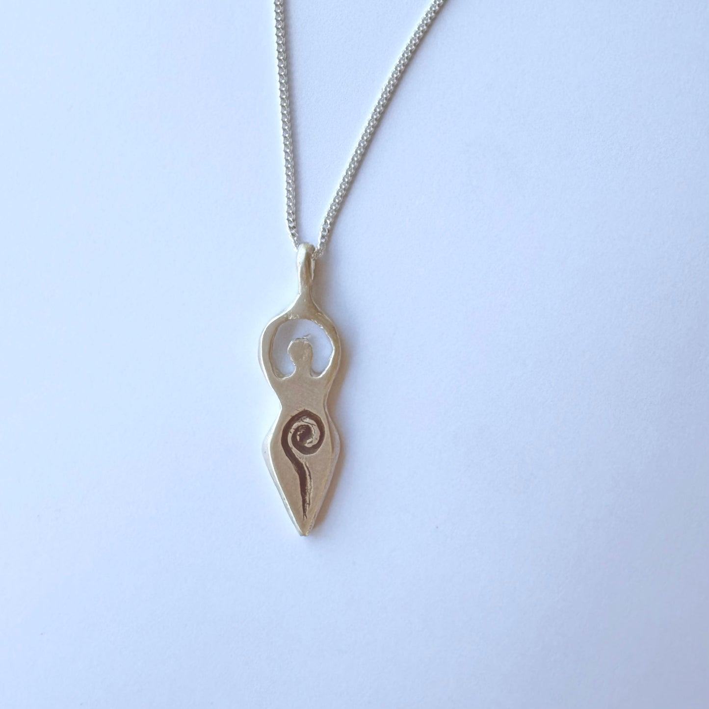 Maeve necklace