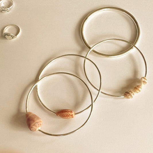 Shell Silver Bangle