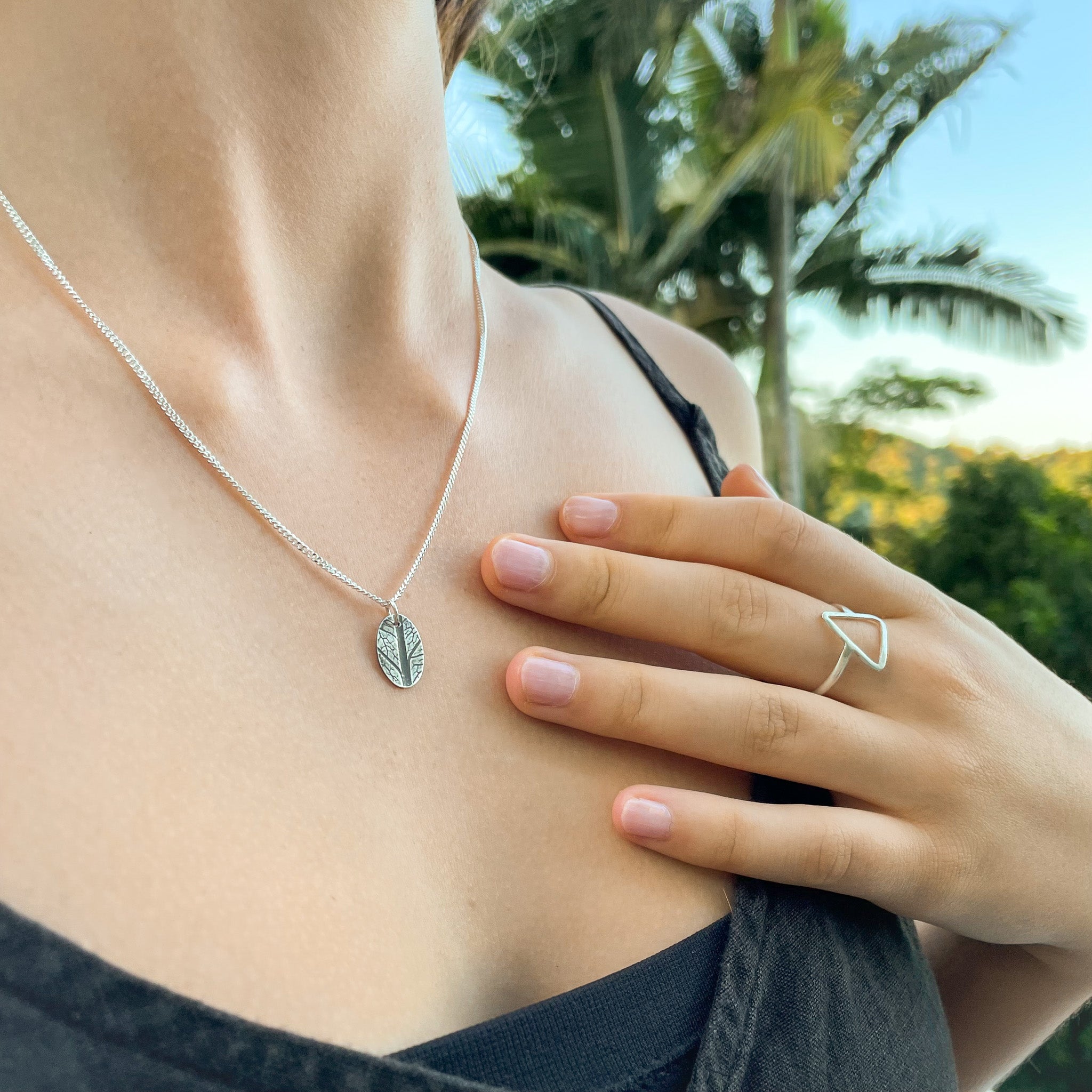 Earthlines necklace